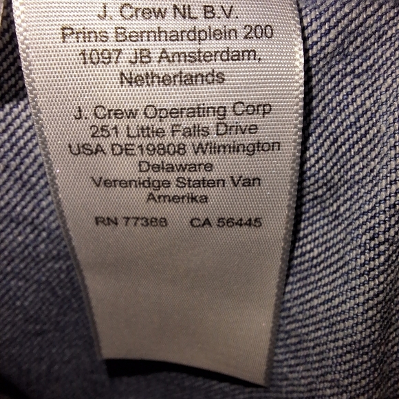 A pair of J.Crew ladies 9" demi-boot cropped jeans in a size 31. NWT - Picture 5 of 10